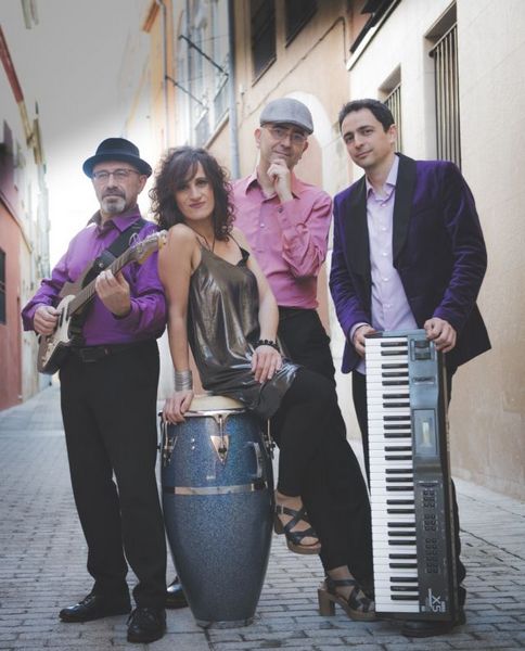 22 de juny : Gran ball de Festa Major d'estiu al barri amb Quartet Solimar orquestra grup musical a Vilassar de Dalt ( Barcelona )